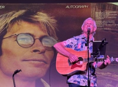 Jeff Hinton performing a John Denver tribute